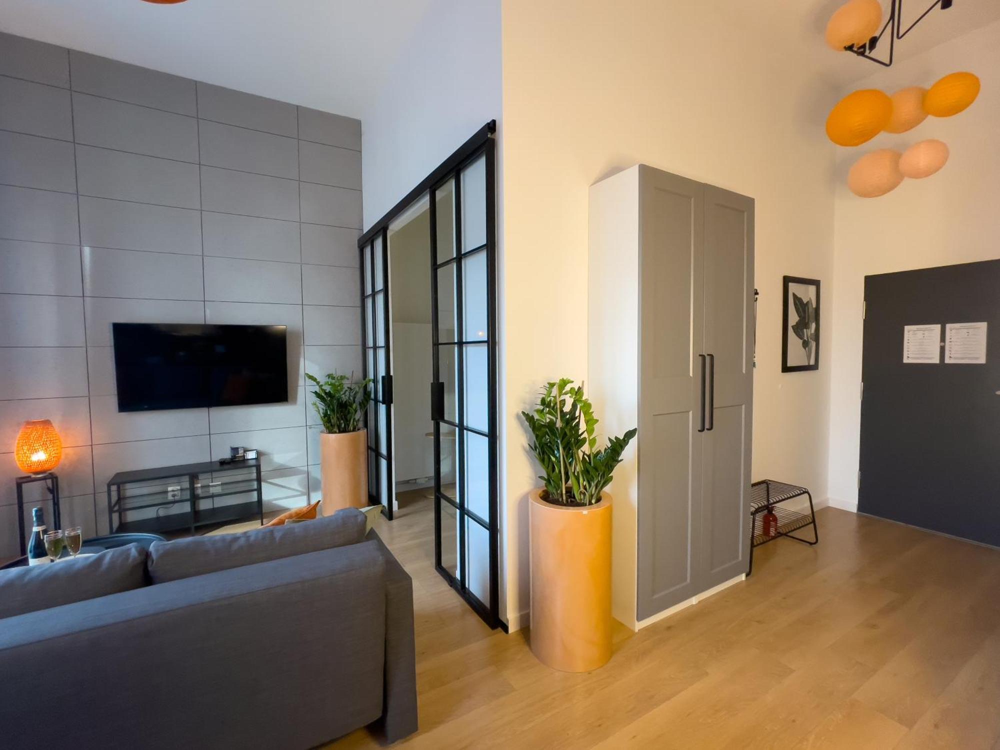 Urban Premium, Sokolska 30 Towers No 3, Free Parking, Gym & Sauna, Self Check-in Apartment