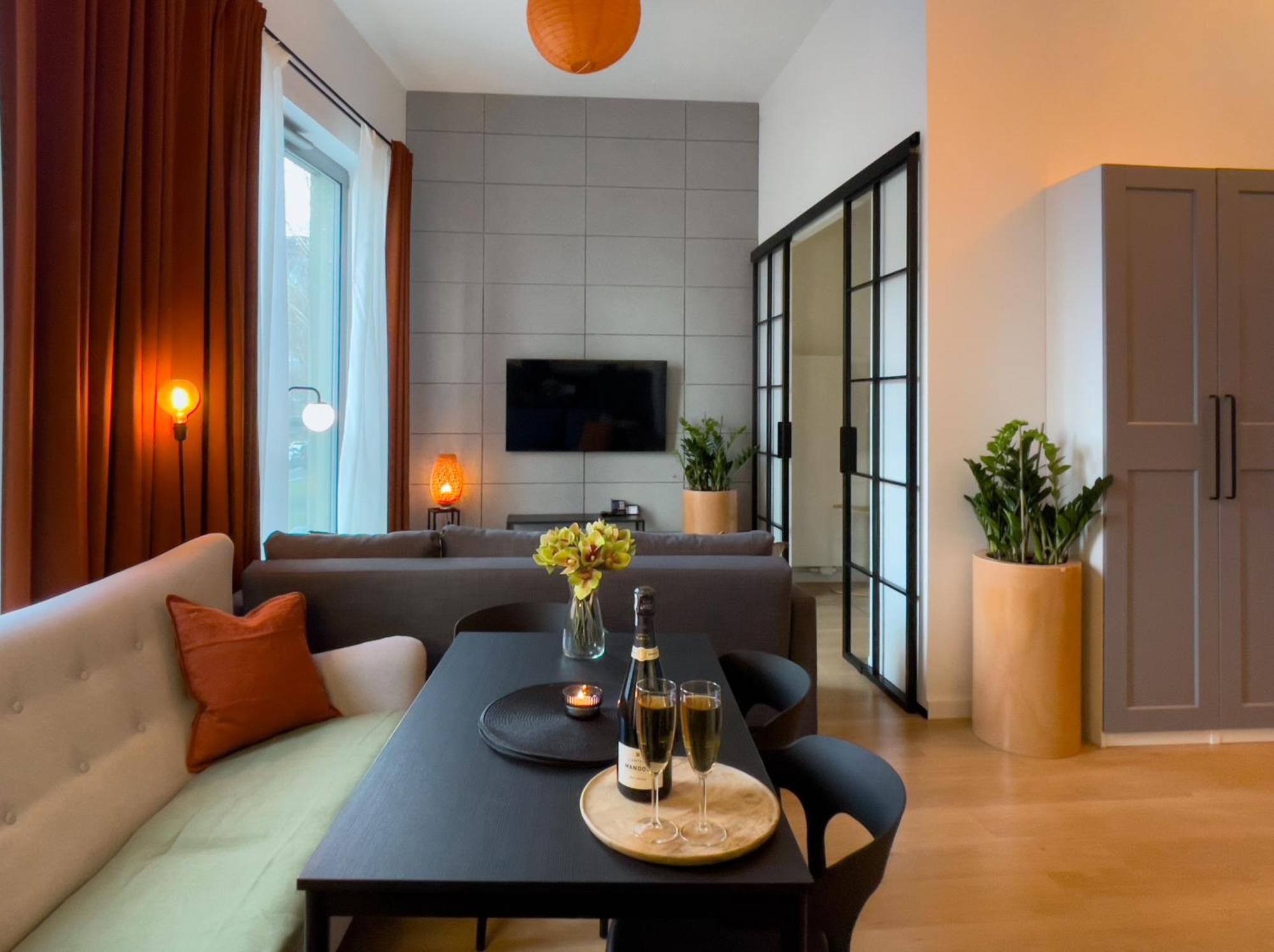 Urban Premium, Sokolska 30 Towers No 3, Free Parking, Gym & Sauna, Self Check-in * Kattowitz